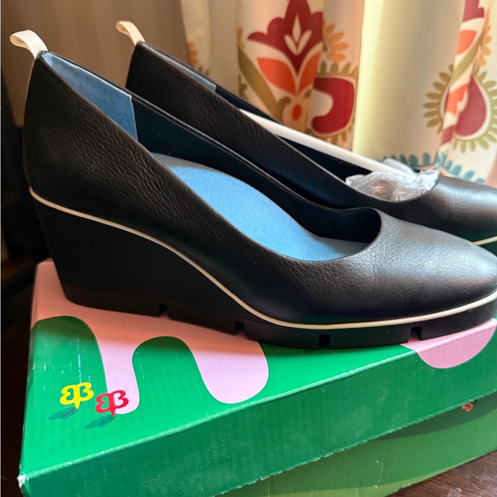 BetaBrand Black Wedge Heel Shoes